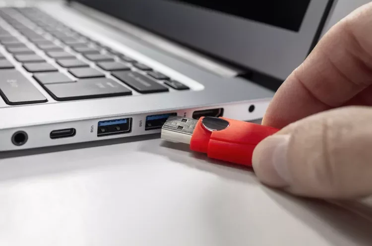 تفاوت usb3.0 با usb3.2